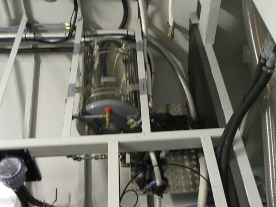 Kessel in einem Boot