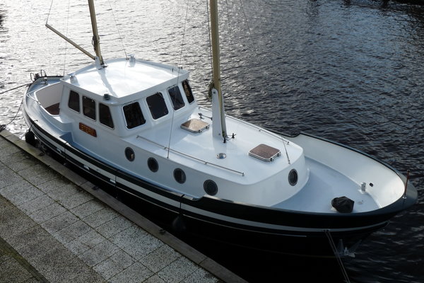 4 Oostvaarder 1040 OK  Jachtbemiddeling Tweede hands motorboten te koop Jachtwerf Oost.JPG 