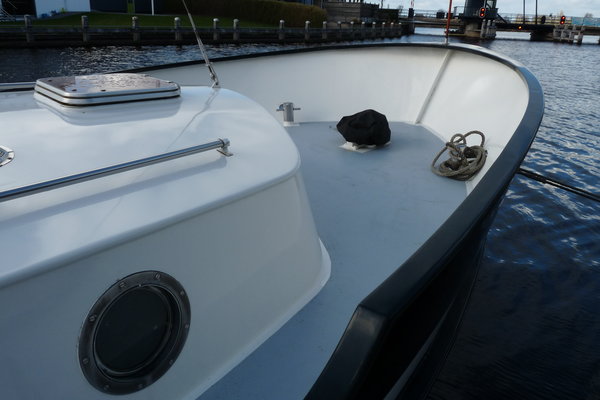 14 Oostvaarder 1040 OK  Jachtbemiddeling Tweede hands motorboten te koop Jachtwerf Oost.JPG 