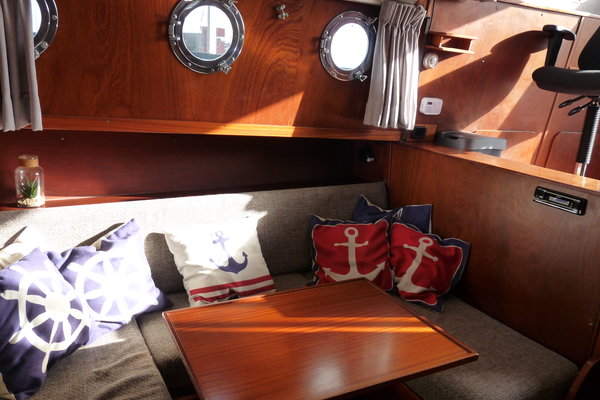 19 Oostvaarder 1040 OK  Jachtbemiddeling Tweede hands motorboten te koop Jachtwerf Oost.JPG 