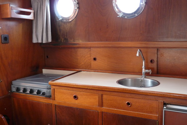 20 Oostvaarder 1040 OK  Jachtbemiddeling Tweede hands motorboten te koop Jachtwerf Oost.JPG 