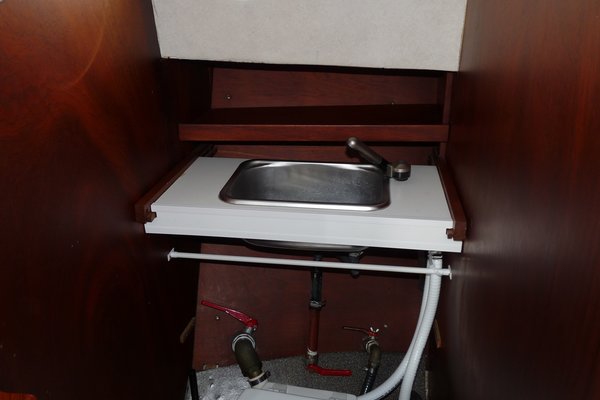 24 Oostvaarder 1040 OK  Jachtbemiddeling Tweede hands motorboten te koop Jachtwerf Oost.JPG 